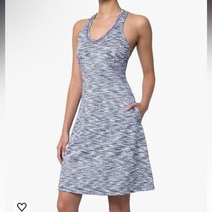 mondeta performance gear MPG ladie’s travel dress size M purple gray combo NWT